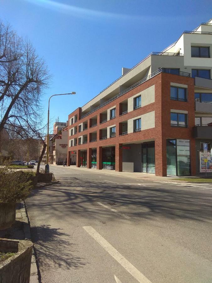 Kosice Smart Apartman מראה חיצוני תמונה